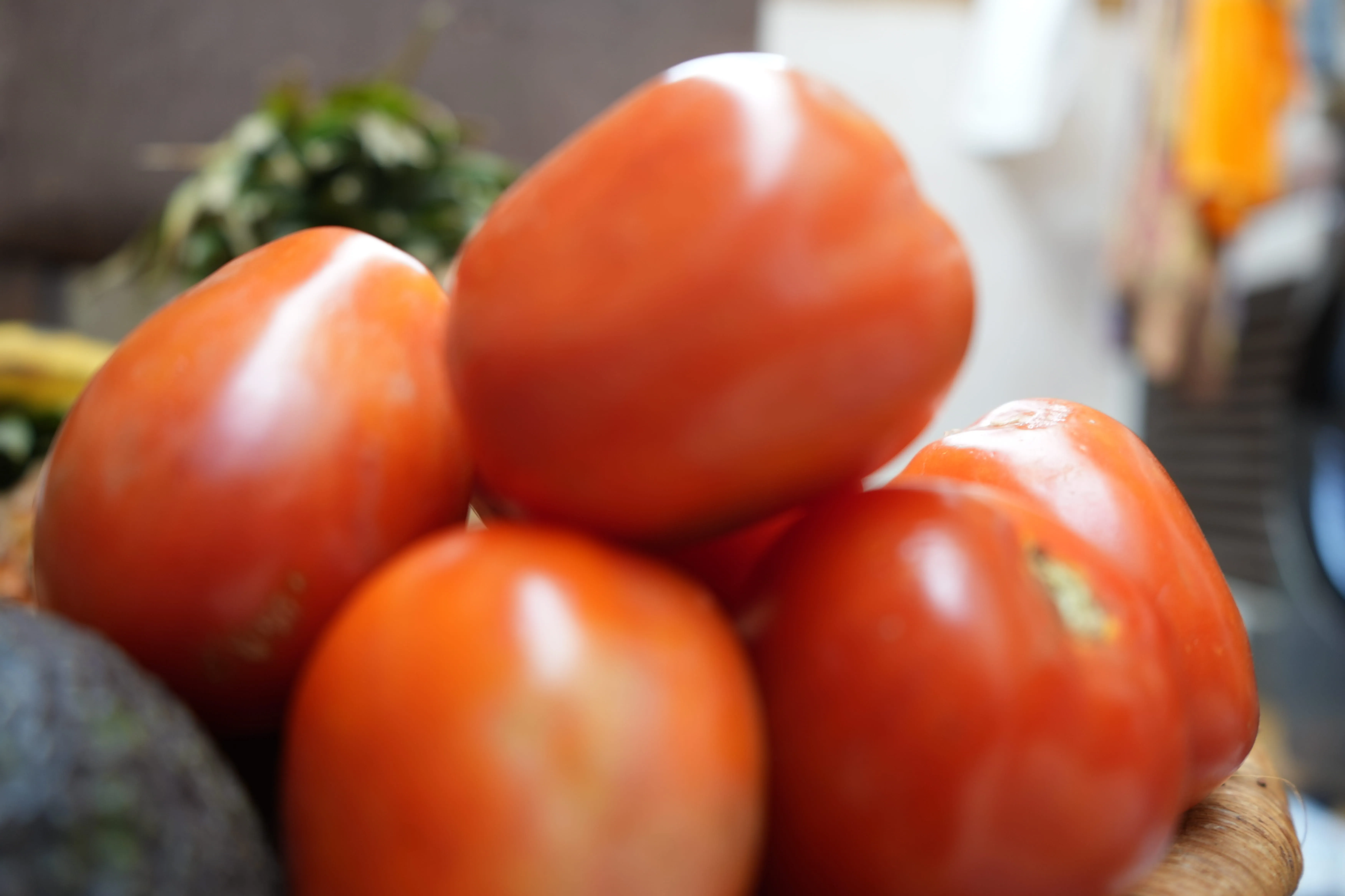 Tomatoes • 1 KG